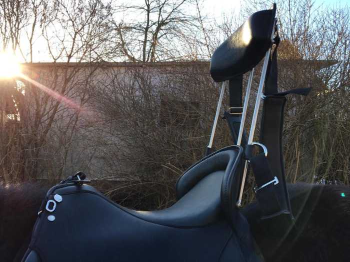 Perfekt angepasst für Reiter und Pferd: Sattel für Menschen mit Behinderung